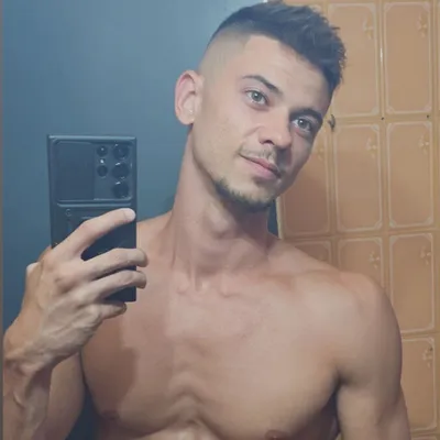 Tommy Cabrio (+18)