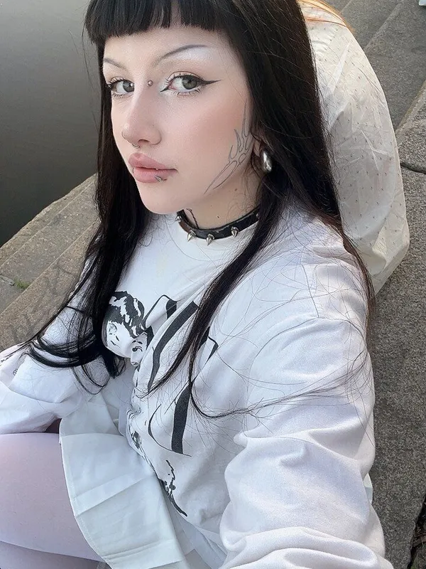 Kira Goth Girl 🖤