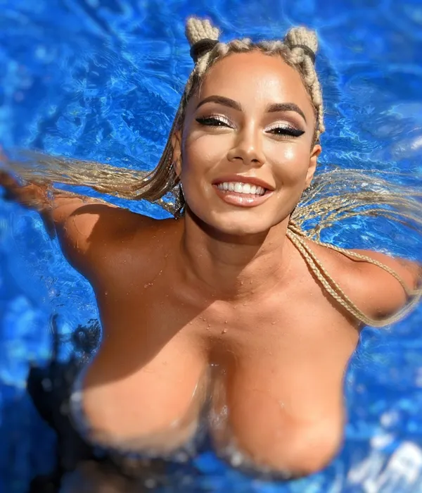 Lexa's secret ㊙️ room