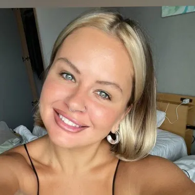 Lovelyrachel2000