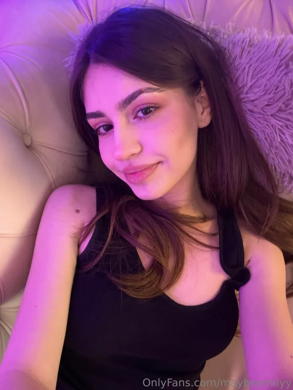 𝐸𝓂𝒾𝓁𝓎🎀