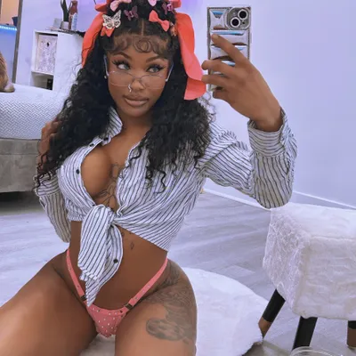 Showgirlneek