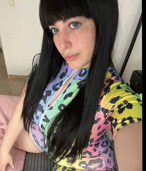 𝔽𝔸ℕℕ𝕐 🎀 𝕐𝕠𝕦𝕣 𝕢𝕦𝕖𝕖𝕟 𝕠𝕗 𝕗𝕒𝕣𝕥 👑