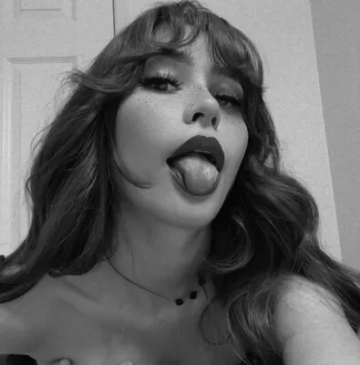 yurfinalfantasy onlyfans yurfinalfantasy