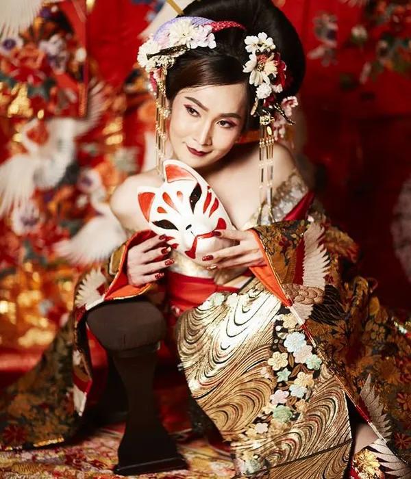 Asian step mom and daughter