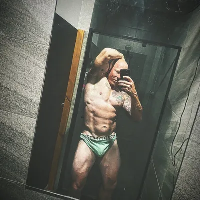 Yourwithmrmax