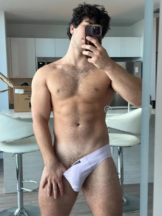 Therealtroywellington