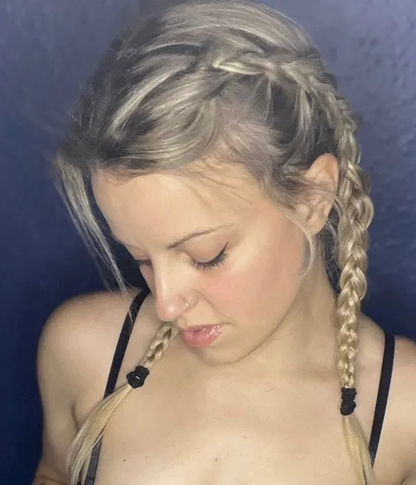 StormX / The Passionate Hotwife