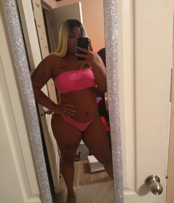 Ebonyhotwife