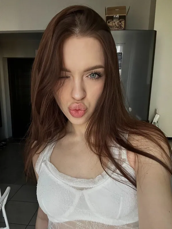 𝕸𝖎𝖗𝖆 🎸