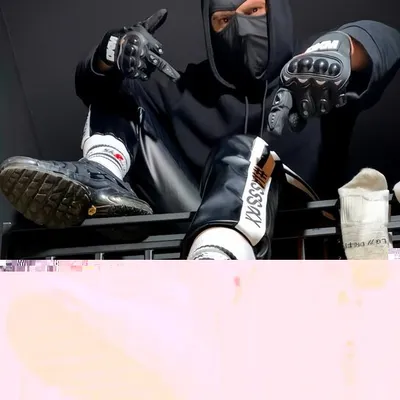 Sneakmaster96