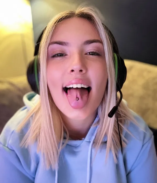 BRITISH BRANDI RAEE💖