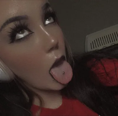 Bustyginger0213