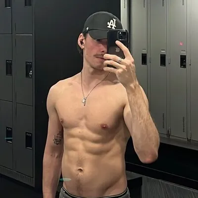 S3xyaaron