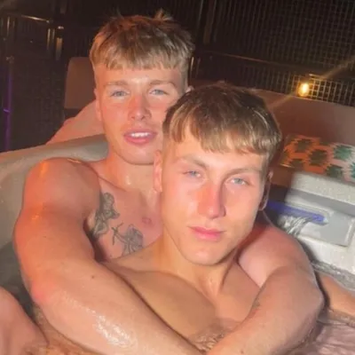 Gay0161couple
