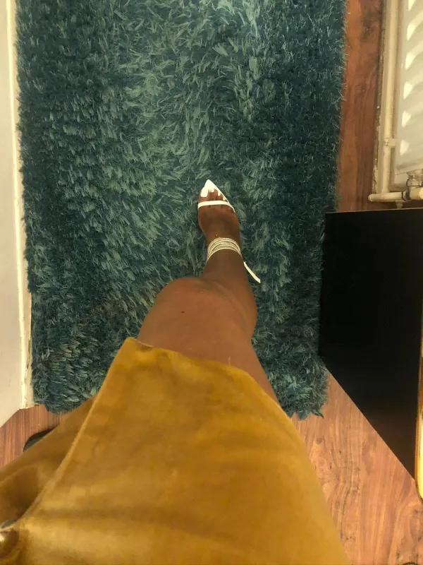 Goddess Ice ❄️🐇 Teen Findom Mistress 🔐