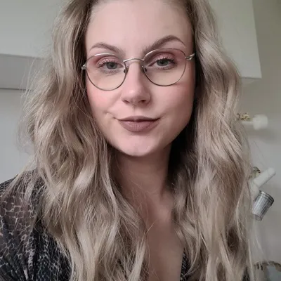 Thetalltease