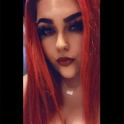 Chunkygothgal26