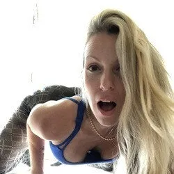 Courtneycummz