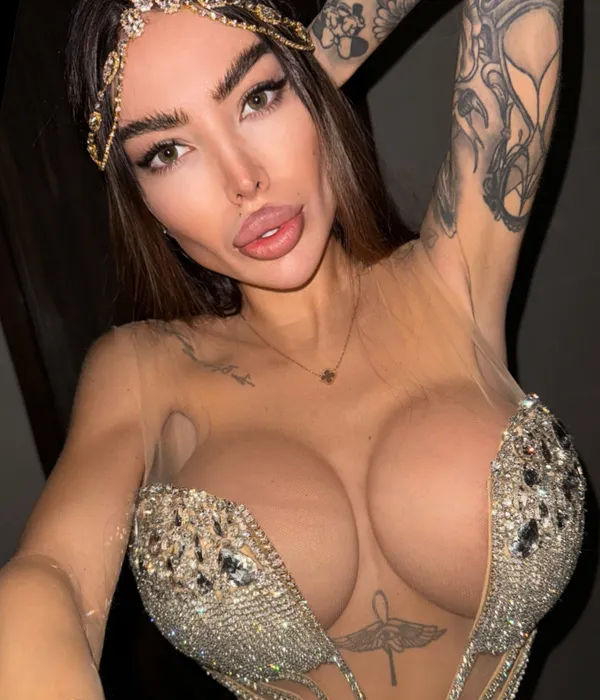 💣 𝘼𝙡𝙚𝙣𝙖 💣 𝙩𝙖𝙩𝙩𝙤𝙤𝙚𝙙 𝙢𝙤𝙙𝙚𝙡  😈