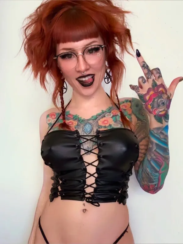 ⁶⁶⁶𝔏𝔲𝔫𝔞 𝔖𝔬𝔫𝔬𝔯𝔞⁶⁶⁶