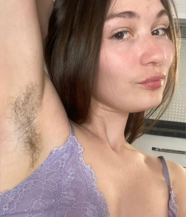 Anna ❤️‍🔥 Hairy goddess