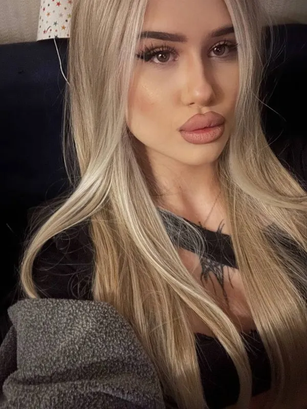 Deni🤍