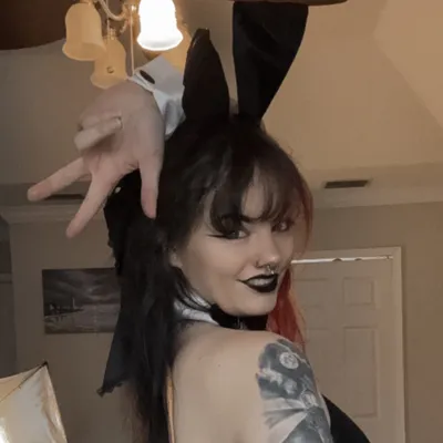 Skylaraynesgray
