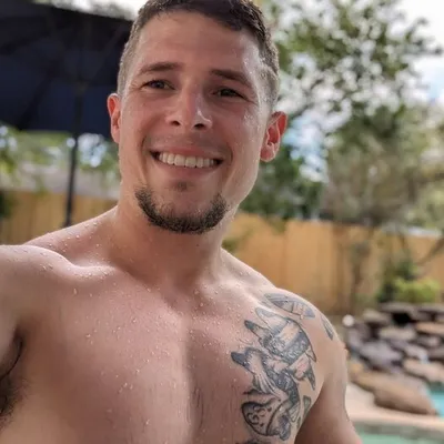 Browneyedmuscleboy32
