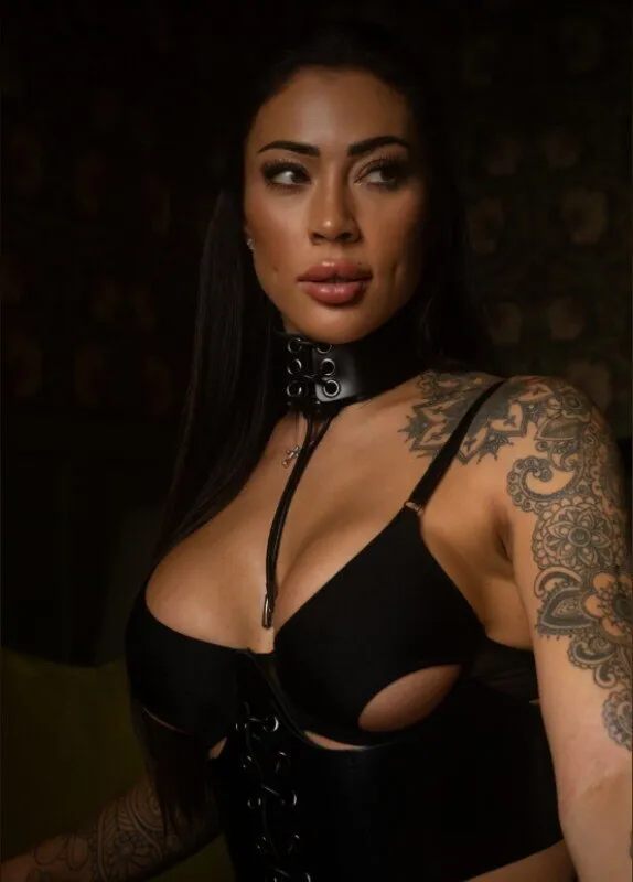 Sofia Lee's 100% in control🔥