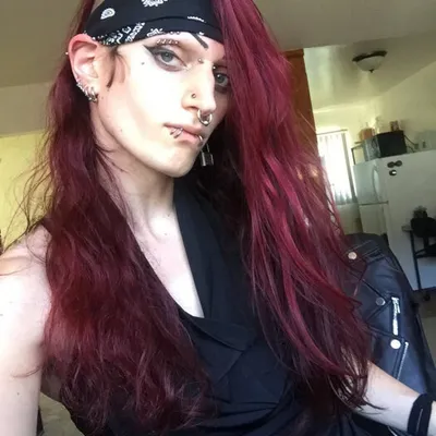 Scarletanahita