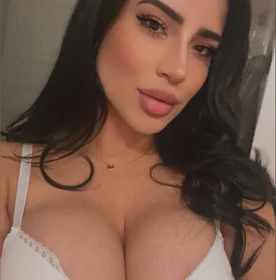 Karlarenataaax