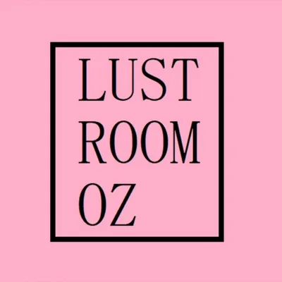 Lustroomoz