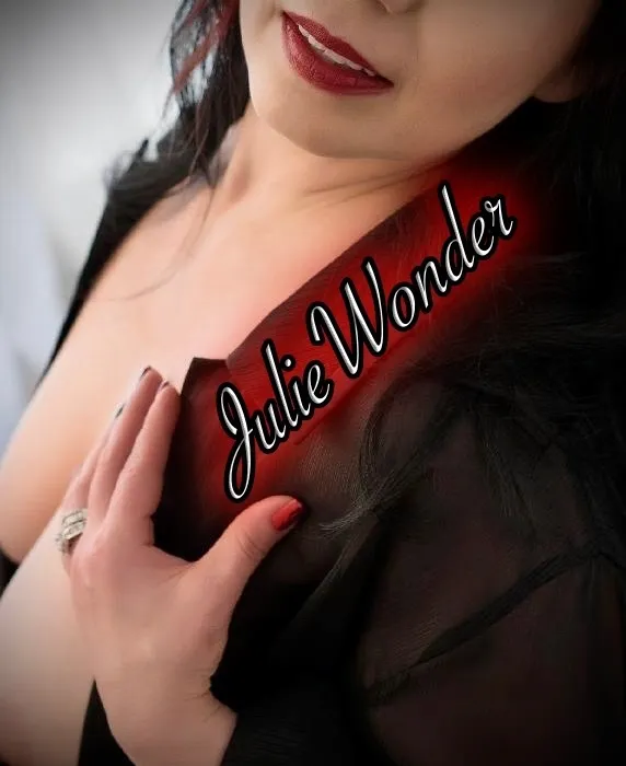 ♠️JulieWonder Queen of Spades Hotwife♠️