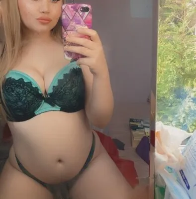 Littlemissblondexo