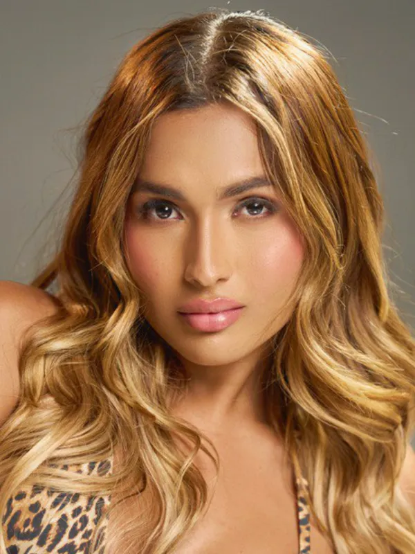 🏳️‍⚧️ Carmina Khourmy 🏳️‍⚧️