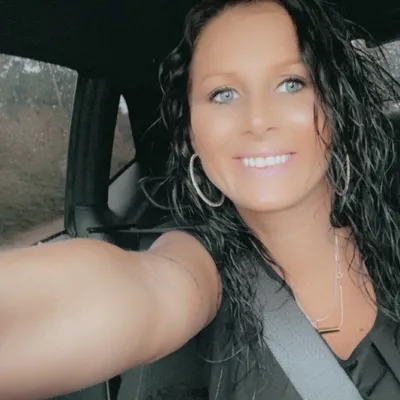 Sassycassie43