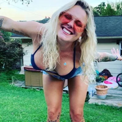 Peachykeenpalm