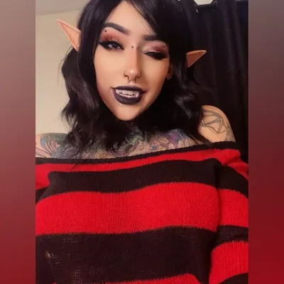Gothmommylilli