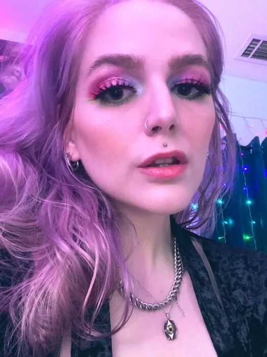 Tinyneondemon