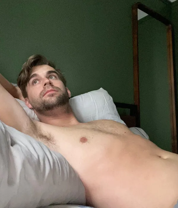 Thereareleaveseverywhere