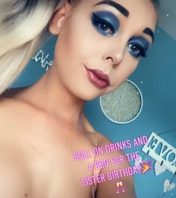 queenkatie25 onlyfans queenkatie25