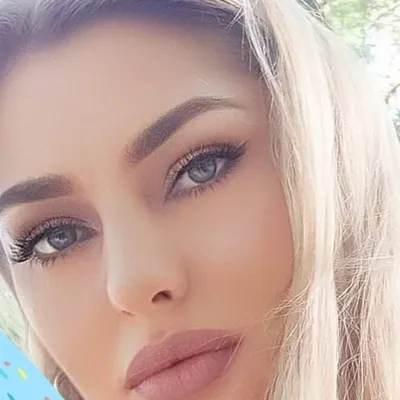 Thehottestblonde