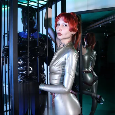 Dominatrixvera