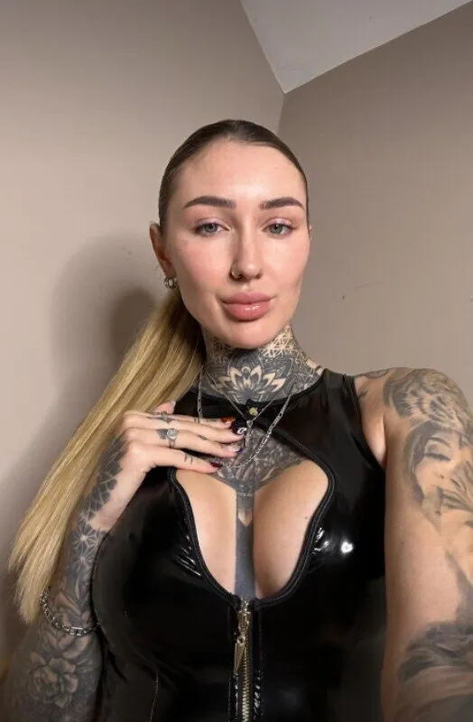 Roxy ๐ SWEET DOMINATION ๐ข NEW