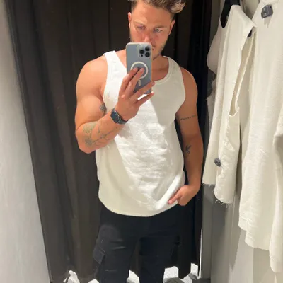 Gayjhb