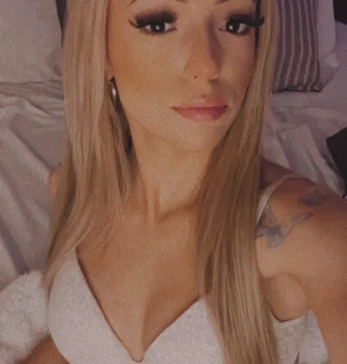Scarlitty2pretty