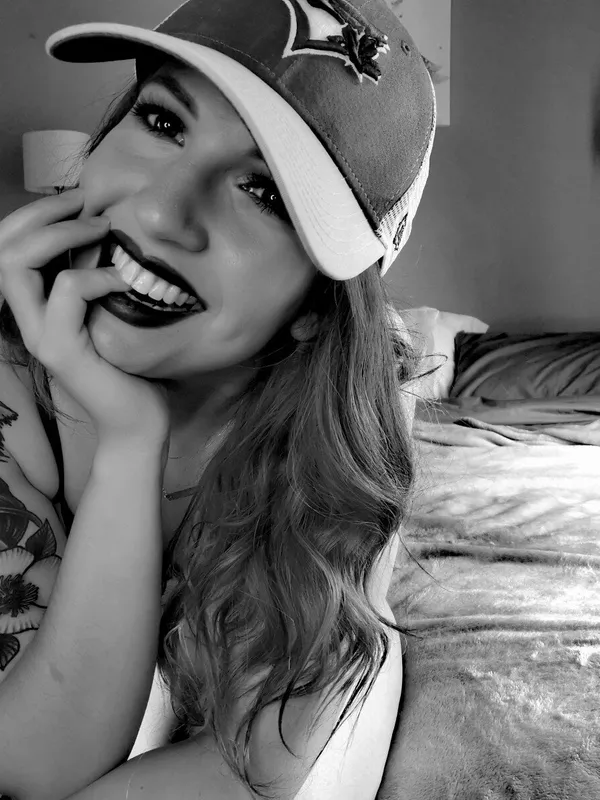 Thatchickwiththehats